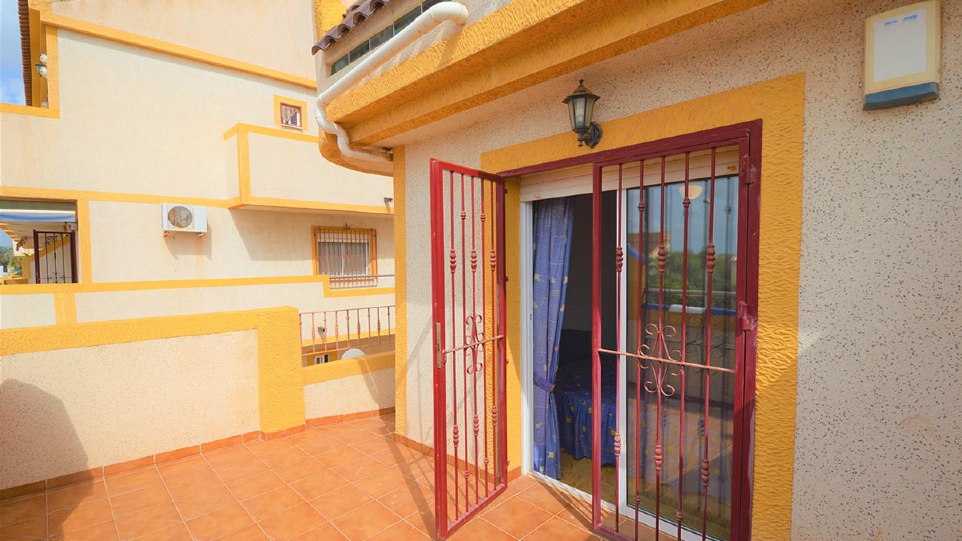 Resale - Townhouse - Playa Flamenca - las chismosas