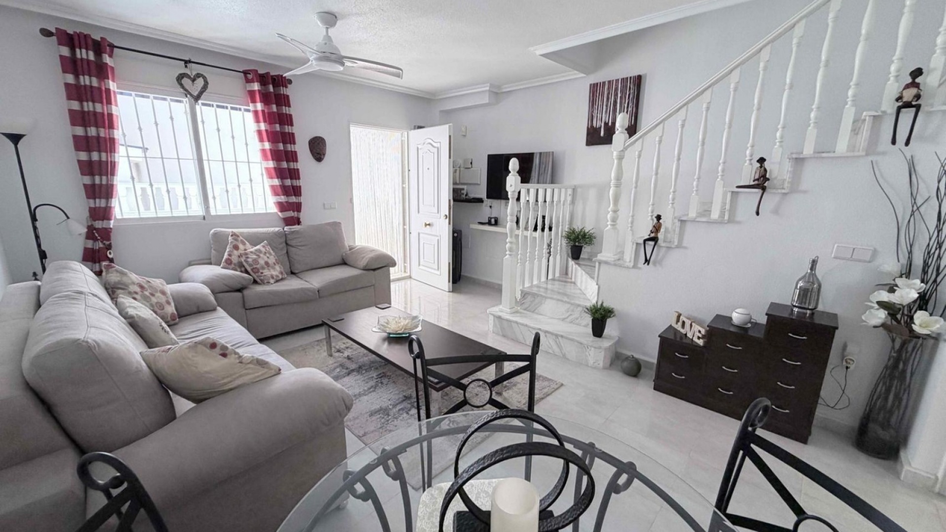 Resale - Townhouse - Playa Flamenca - las chismosas