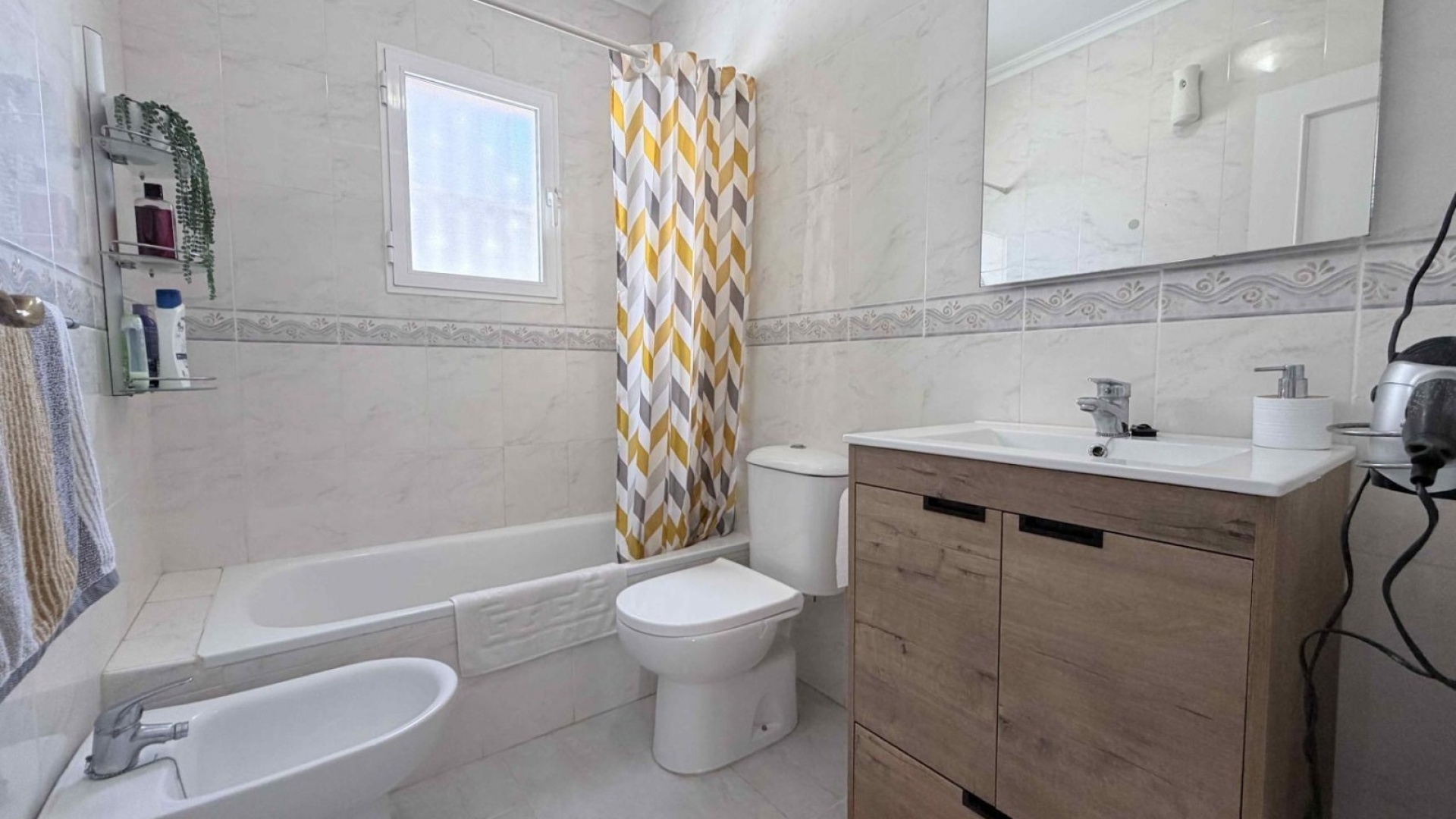 Resale - Townhouse - Playa Flamenca - las chismosas