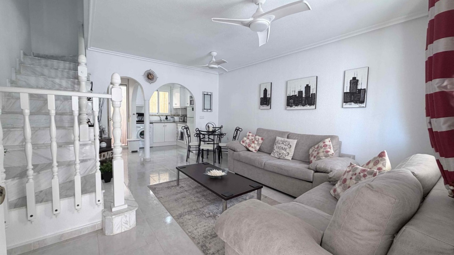 Resale - Townhouse - Playa Flamenca - las chismosas