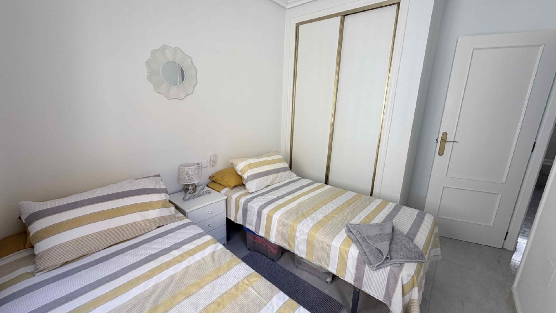 Resale - Townhouse - Playa Flamenca - las chismosas