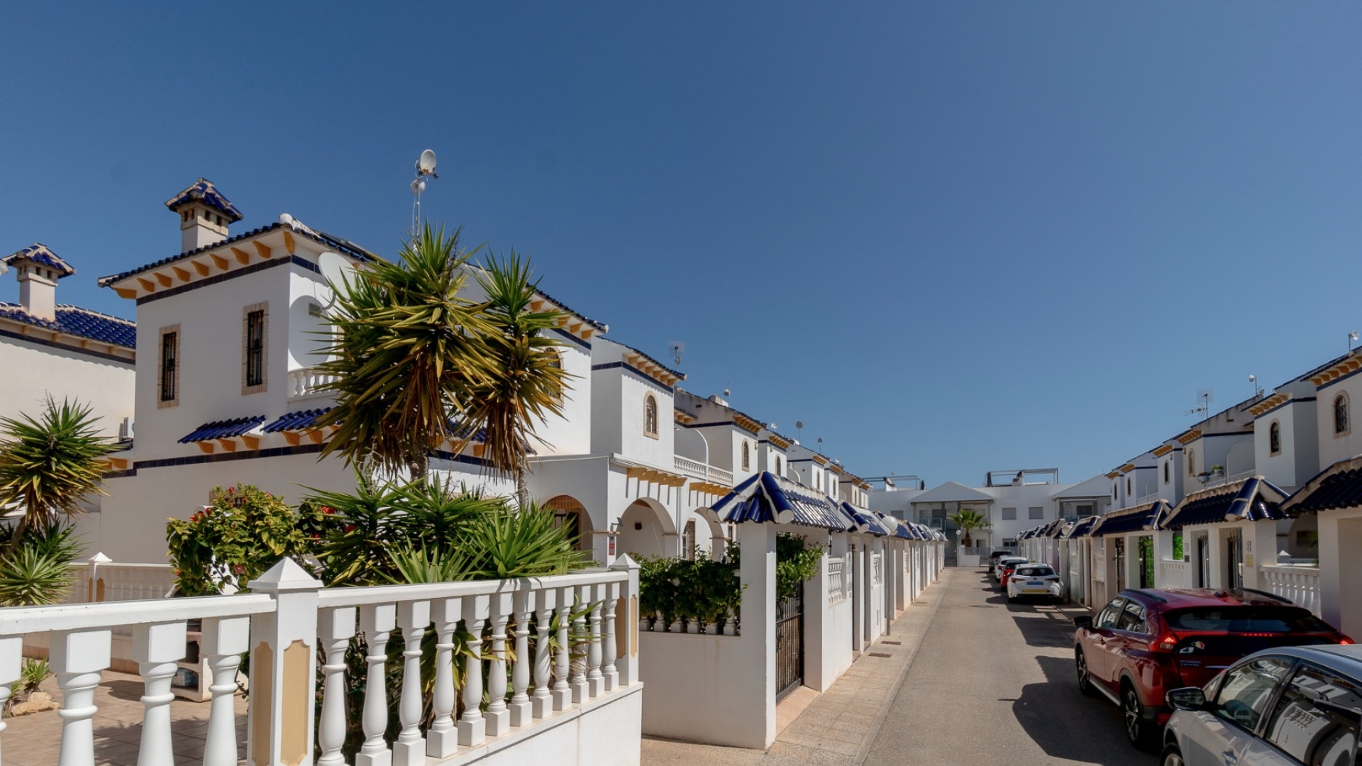 Resale - Townhouse - Playa Flamenca - las chismosas