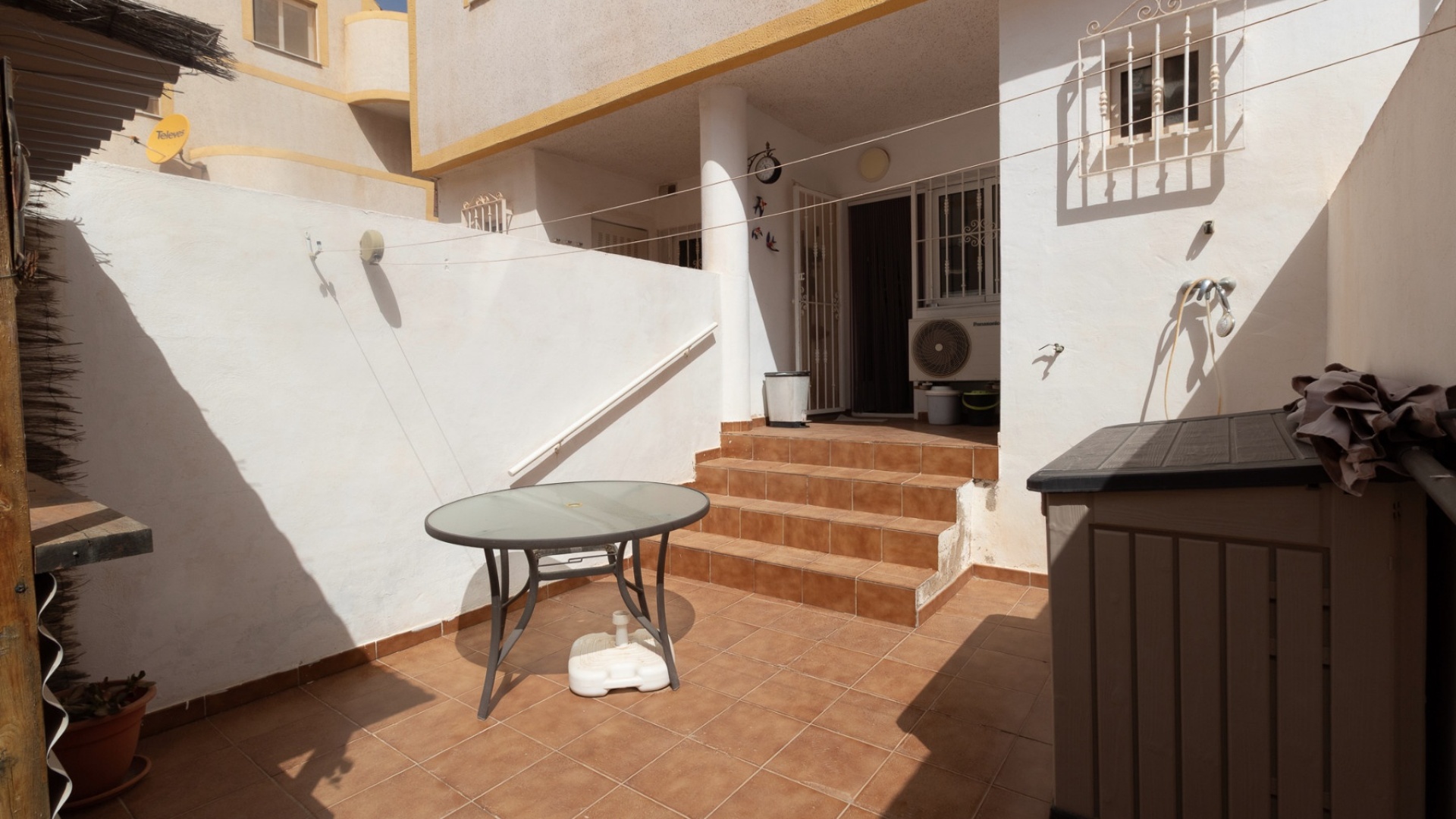 Resale - Townhouse - Playa Flamenca - las chismosas
