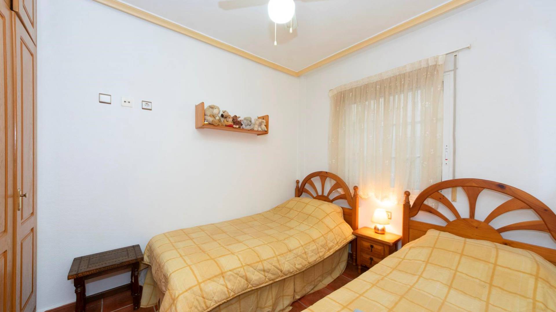 Resale - Townhouse - Playa Flamenca - las chismosas