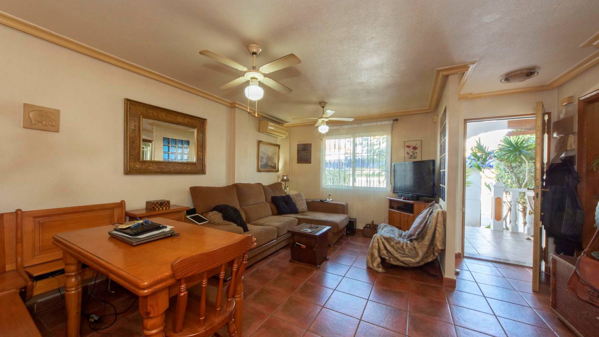 Resale - Townhouse - Playa Flamenca - las chismosas