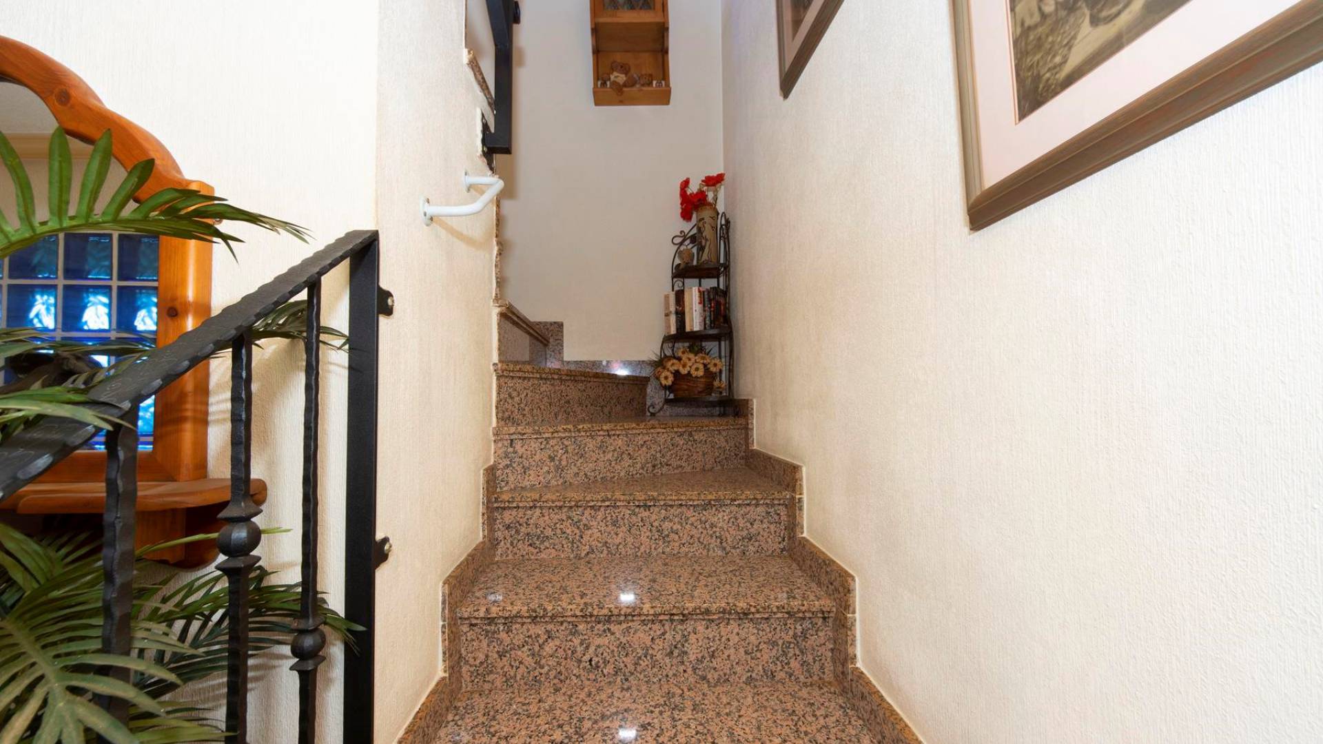 Resale - Townhouse - Playa Flamenca - las chismosas