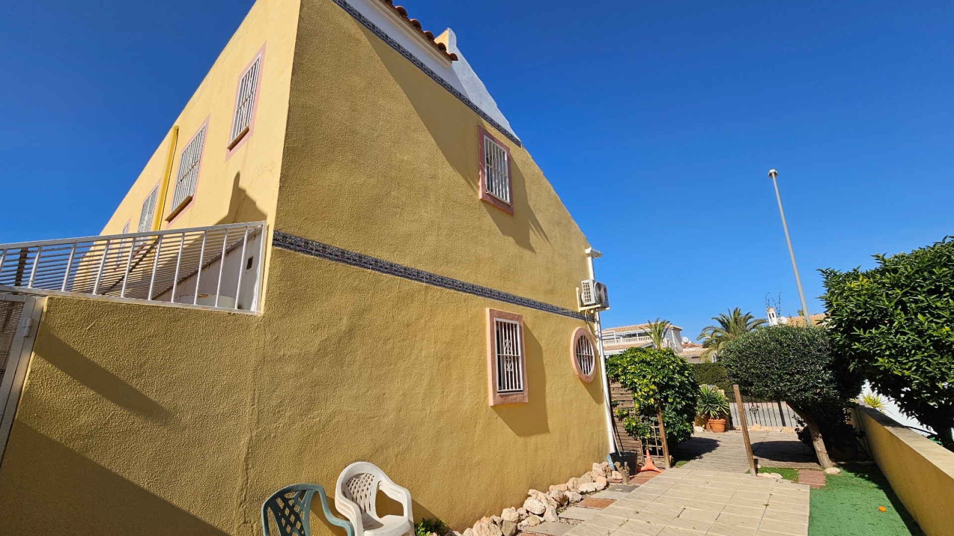 Resale - Townhouse - Playa Flamenca - las chismosas