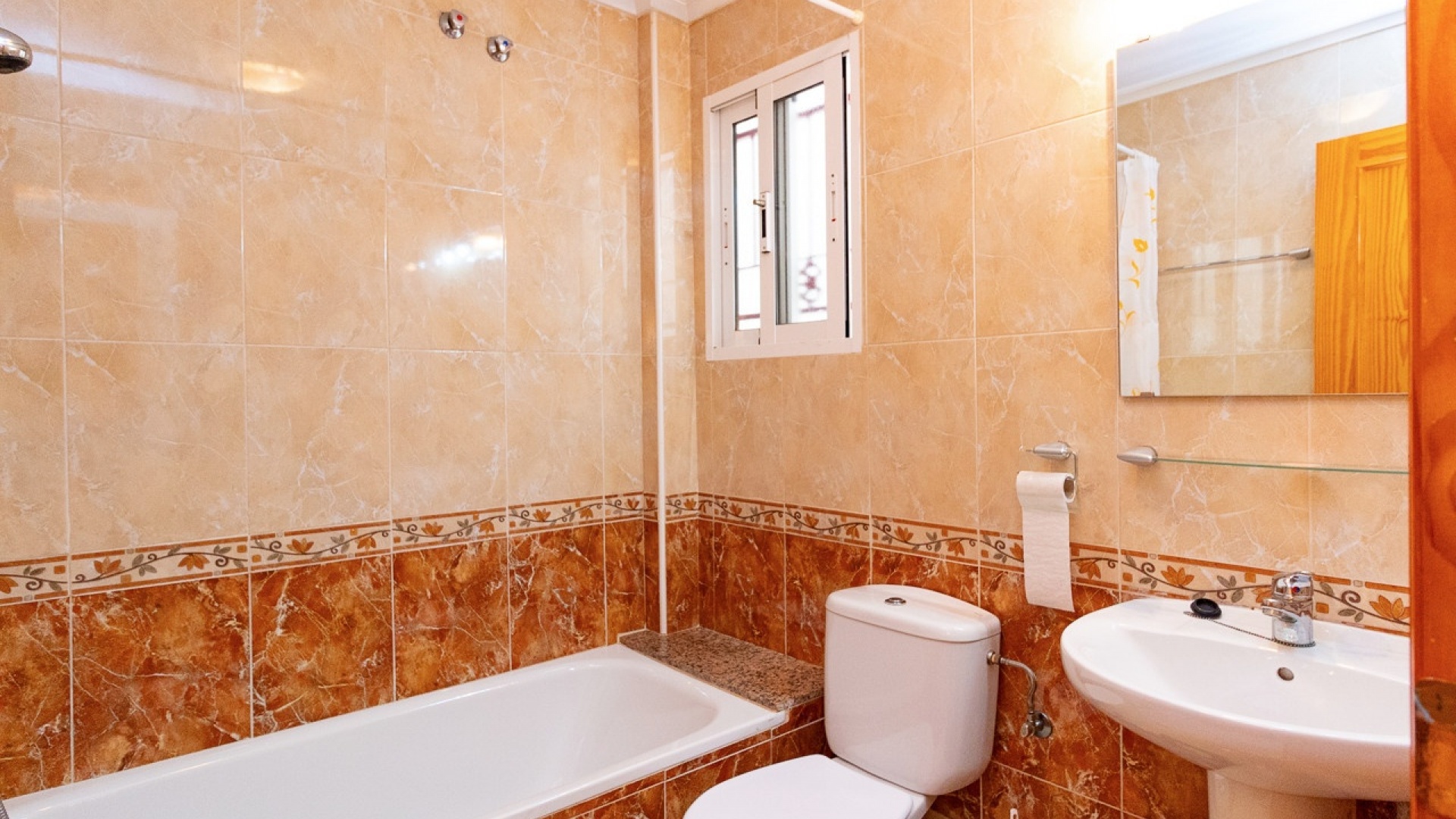 Resale - Townhouse - Playa Flamenca - pueblo caballero