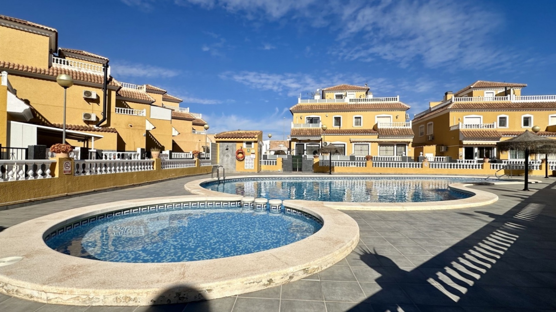 Resale - Townhouse - Playa Flamenca - Res. Argenta