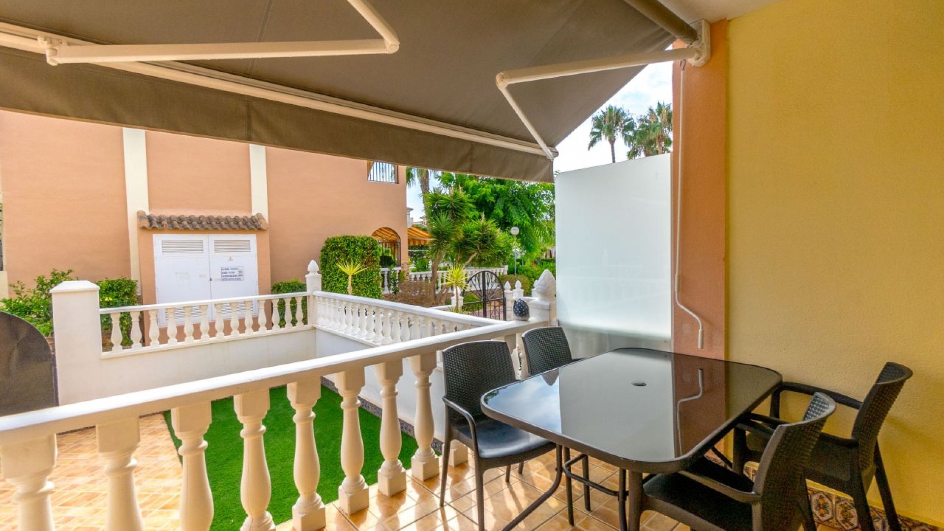 Resale - Townhouse - Playa Flamenca - Res Laguna