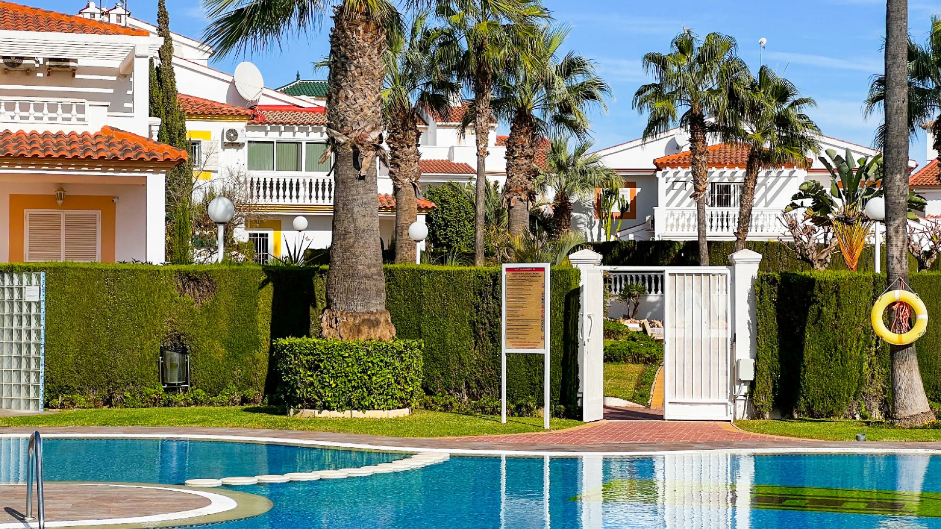 Resale - Townhouse - Playa Flamenca - zeniamar