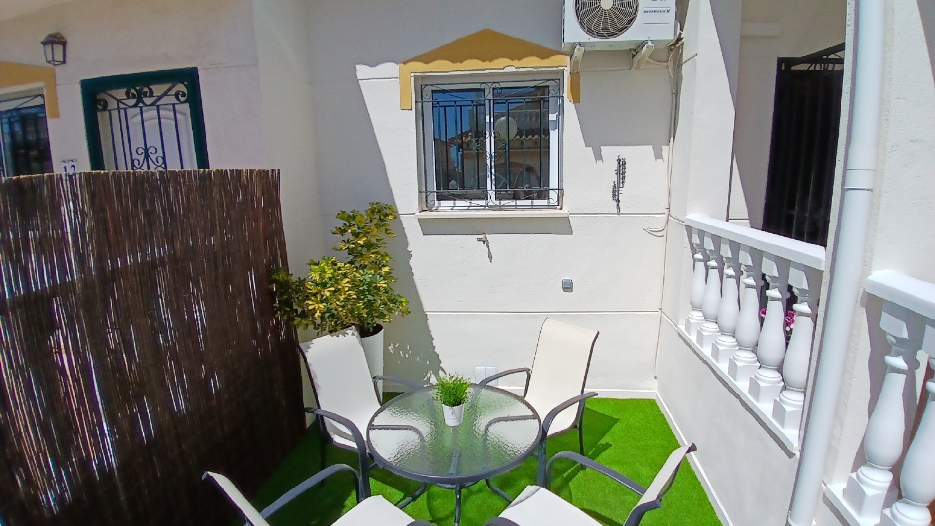 Resale - Townhouse - Punta Prima