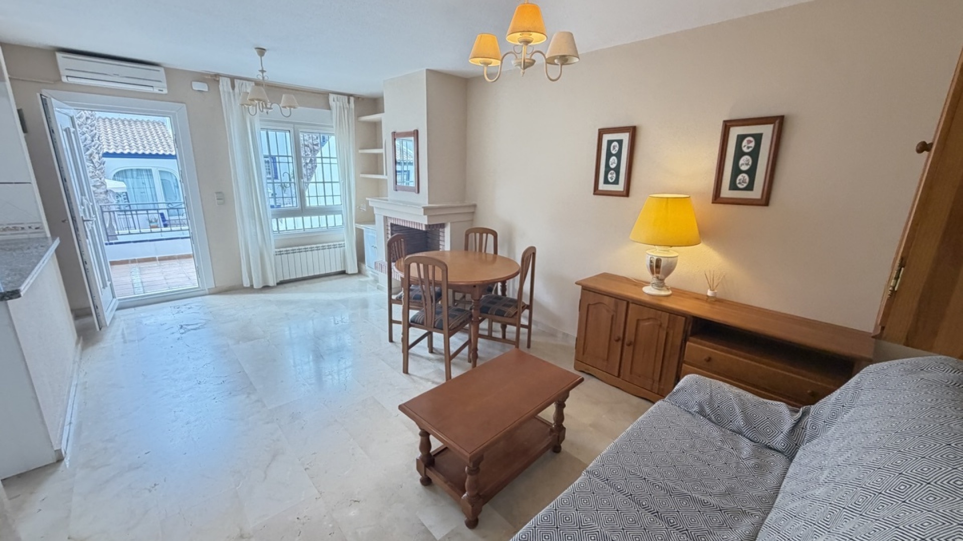 Resale - Townhouse - Rioja