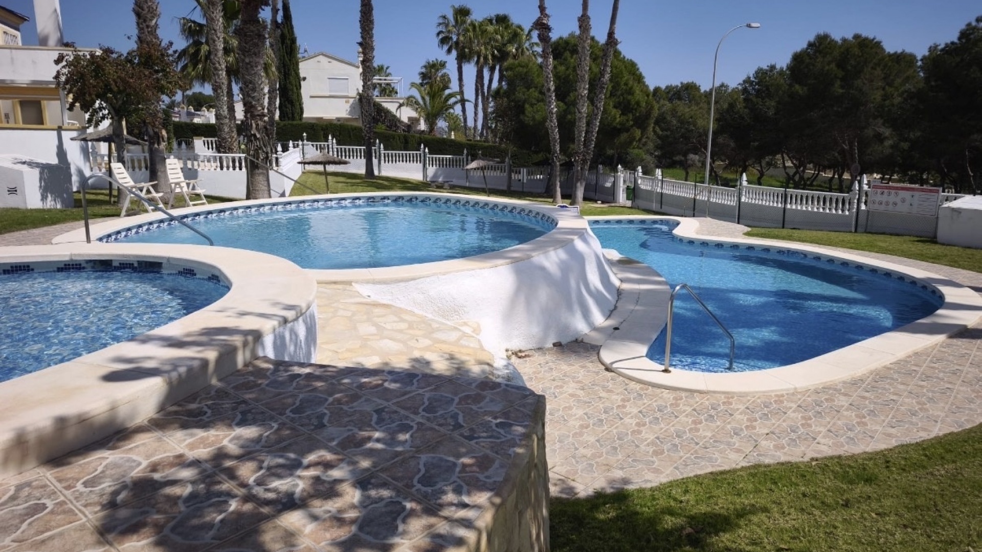 Resale - Townhouse - Rioja