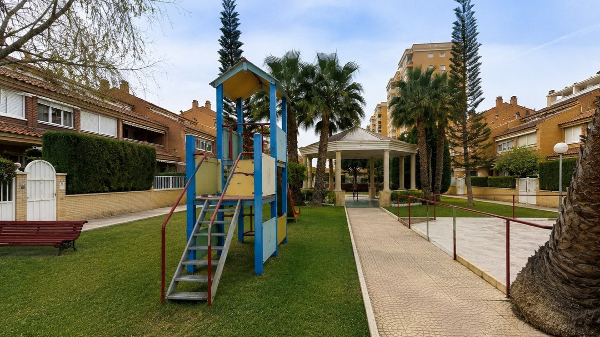 Resale - Townhouse - San Juan de Alicante - Playa de San Juan