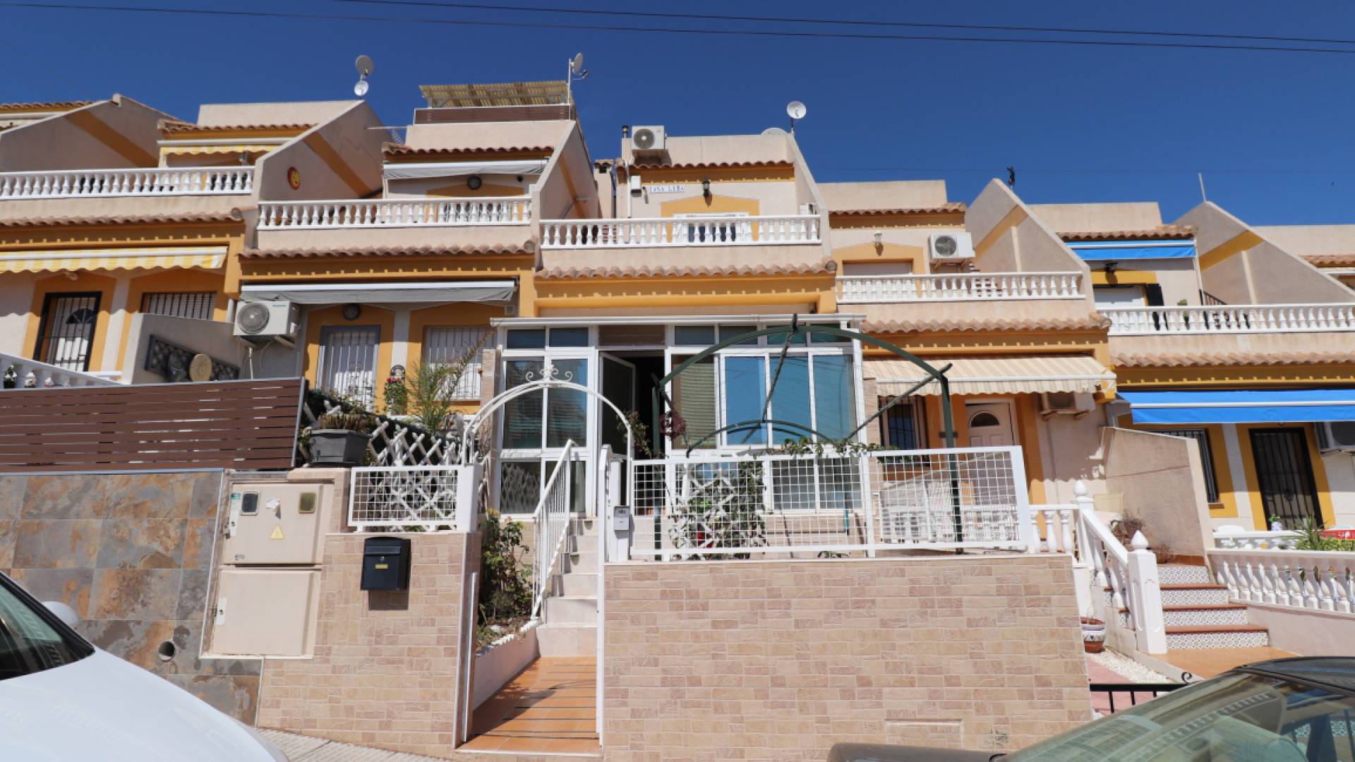 Resale - Townhouse - San Miguel de Salinas - balcon costa