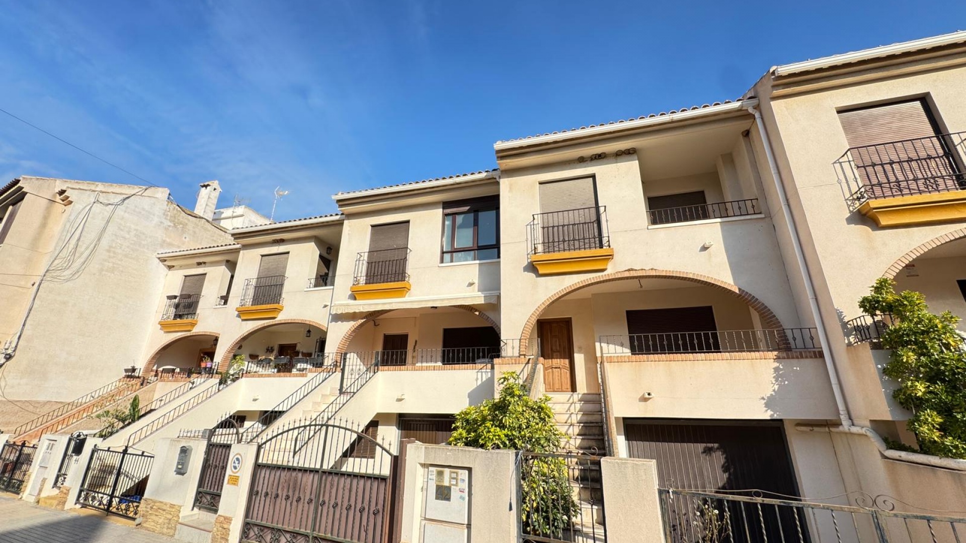 Resale - Townhouse - San Miguel de Salinas