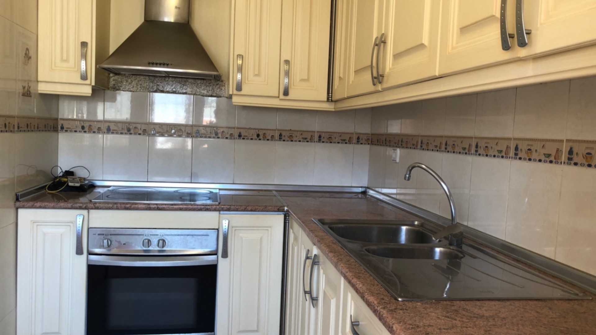 Resale - Townhouse - San Miguel de Salinas