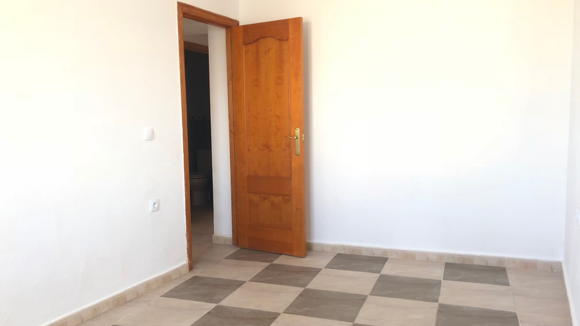 Resale - Townhouse - San Miguel de Salinas