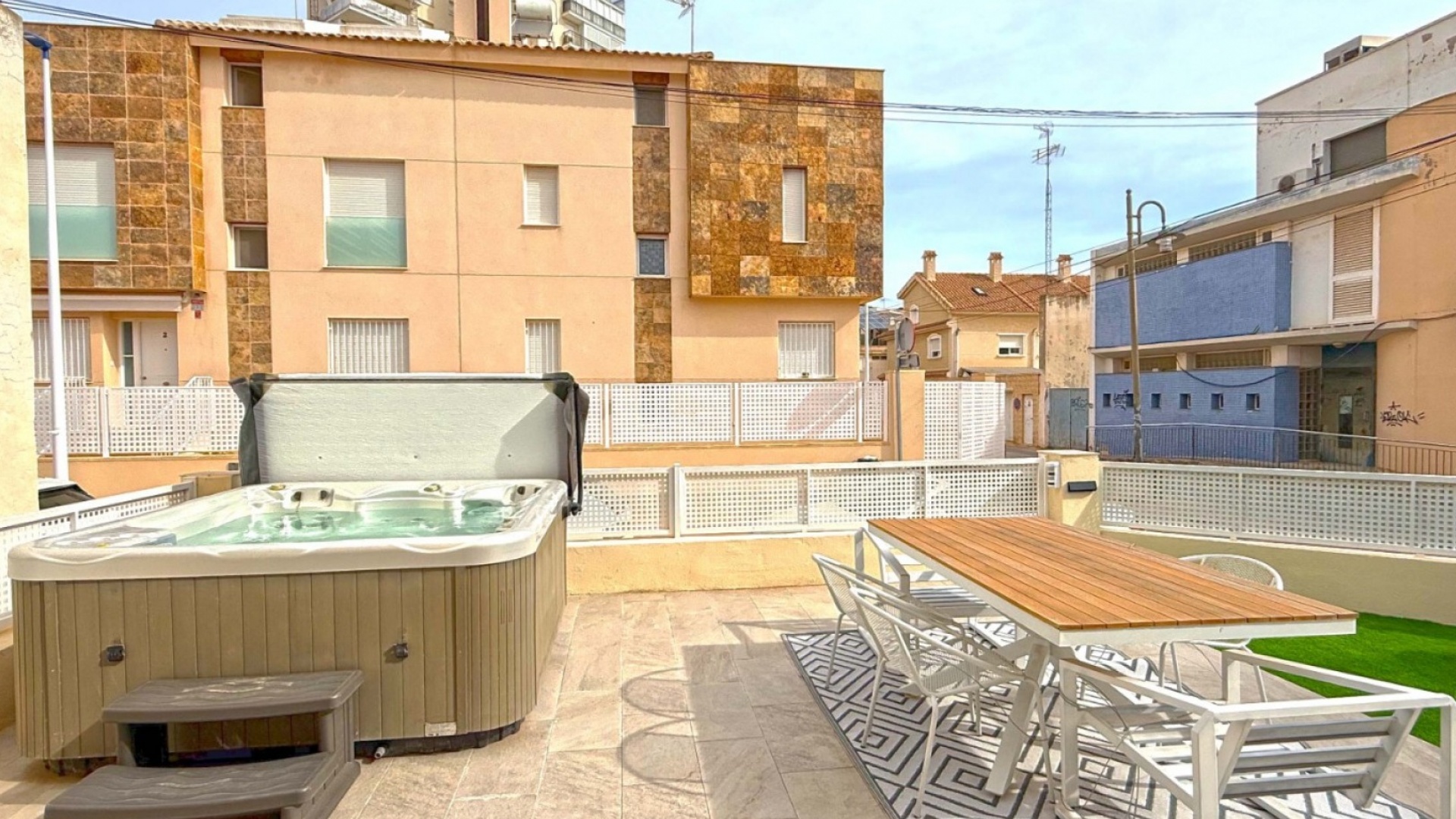 Resale - Townhouse - Santiago de la Ribera