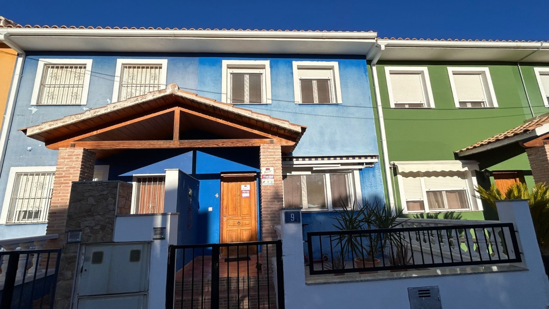 Resale - Townhouse - Torremendo - torremendo