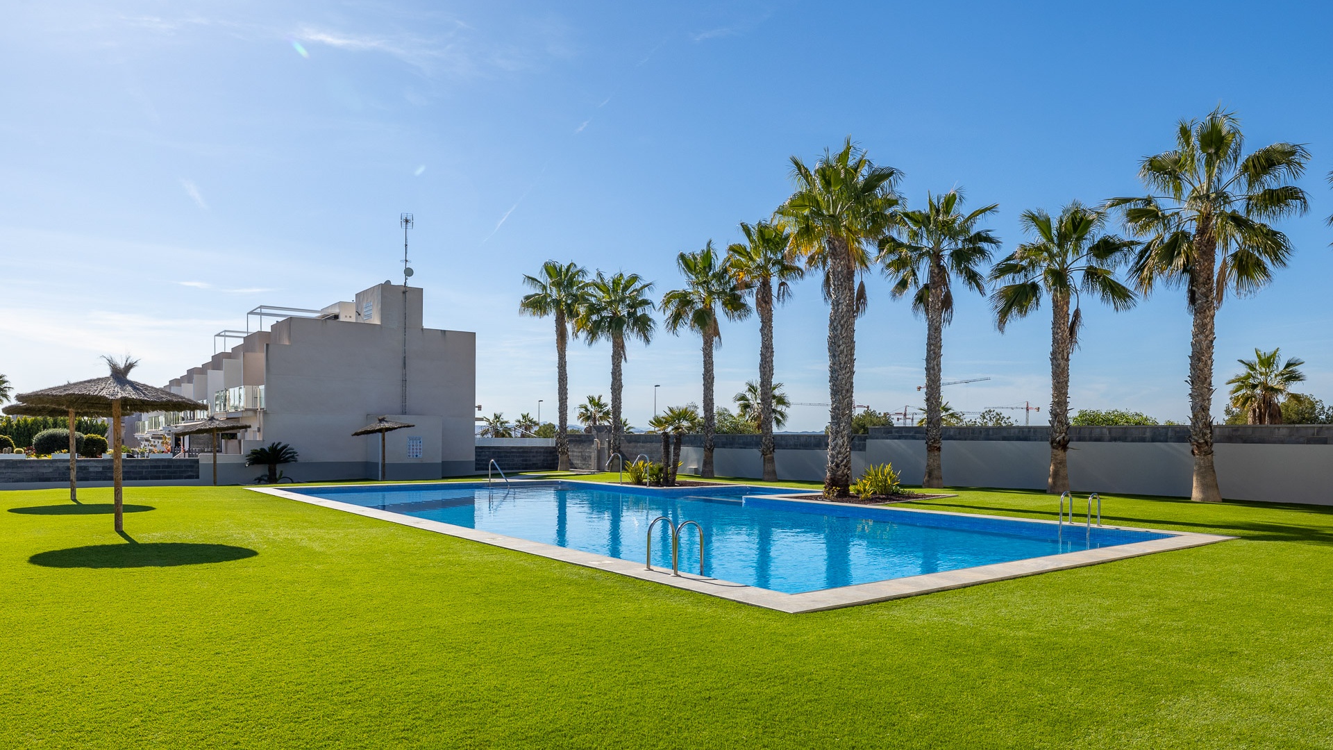 Resale - Townhouse - Torrevieja - Aguas Nuevas