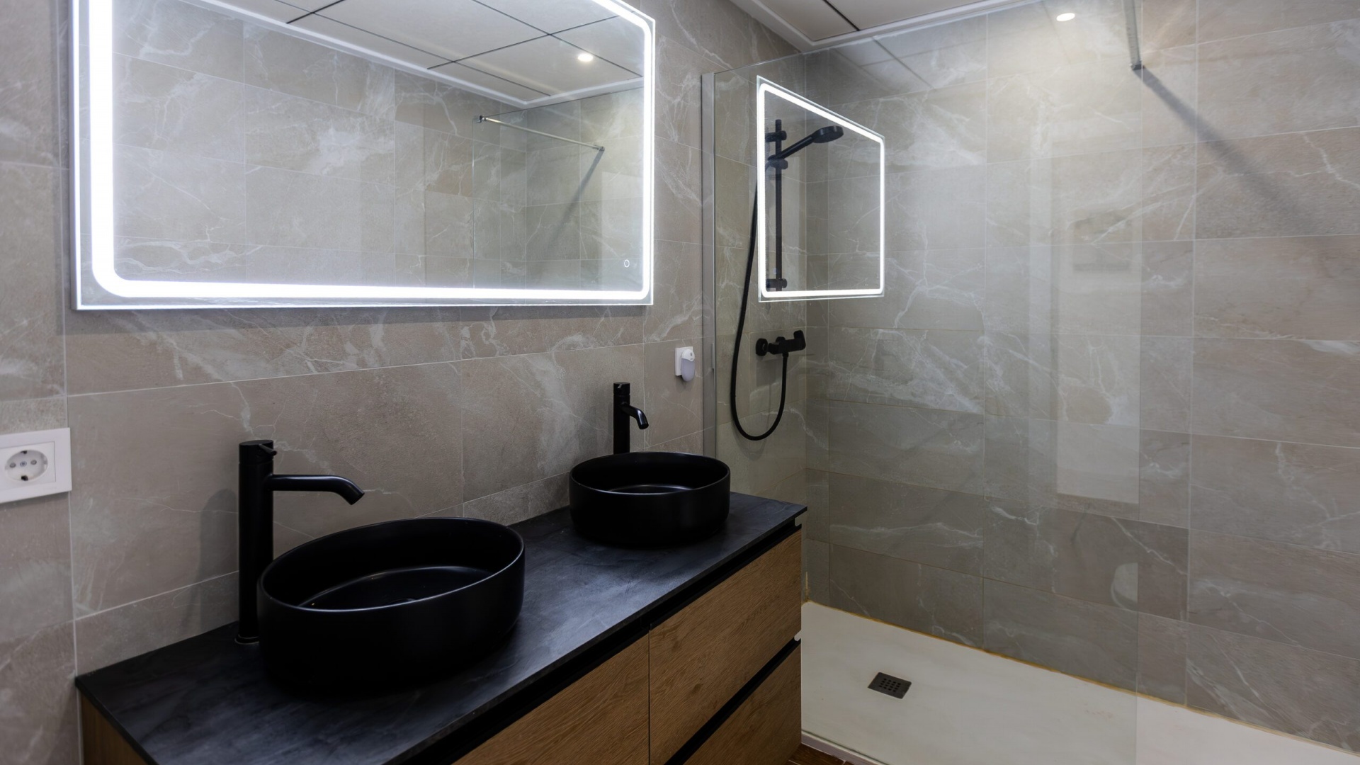 Resale - Townhouse - Torrevieja - Aguas Nuevas