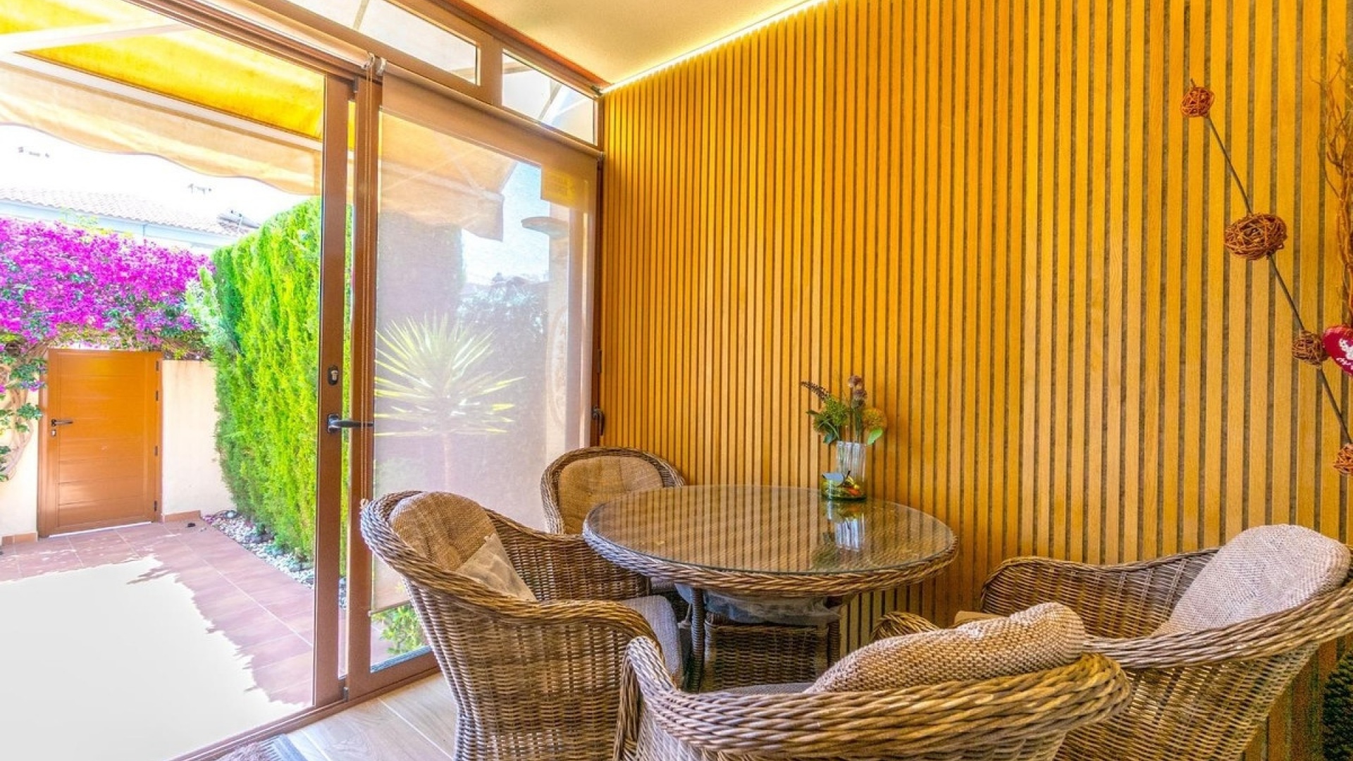 Resale - Townhouse - Torrevieja - Aguas Nuevas