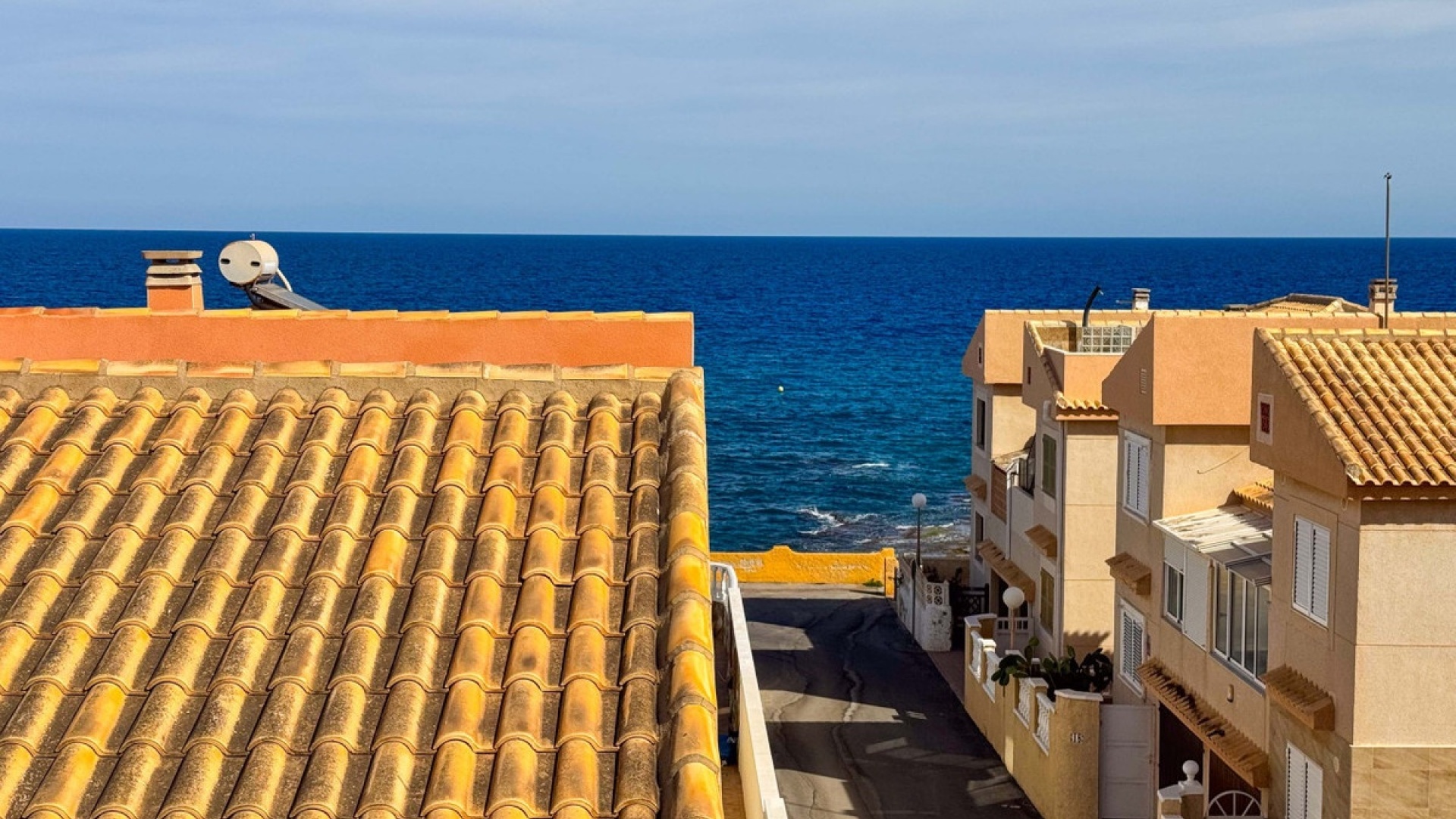 Resale - Townhouse - Torrevieja - Playa De La Mata