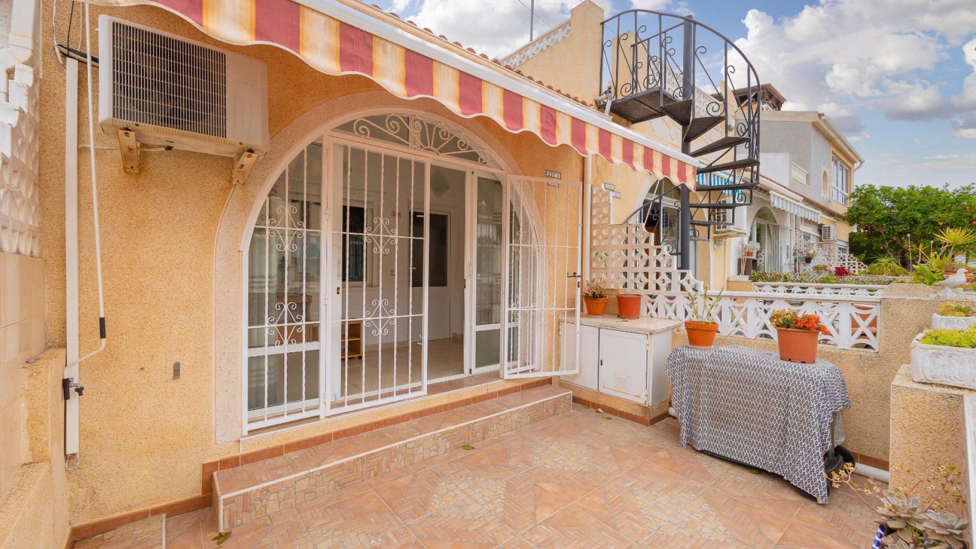 Resale - Townhouse - Torrevieja - torreta