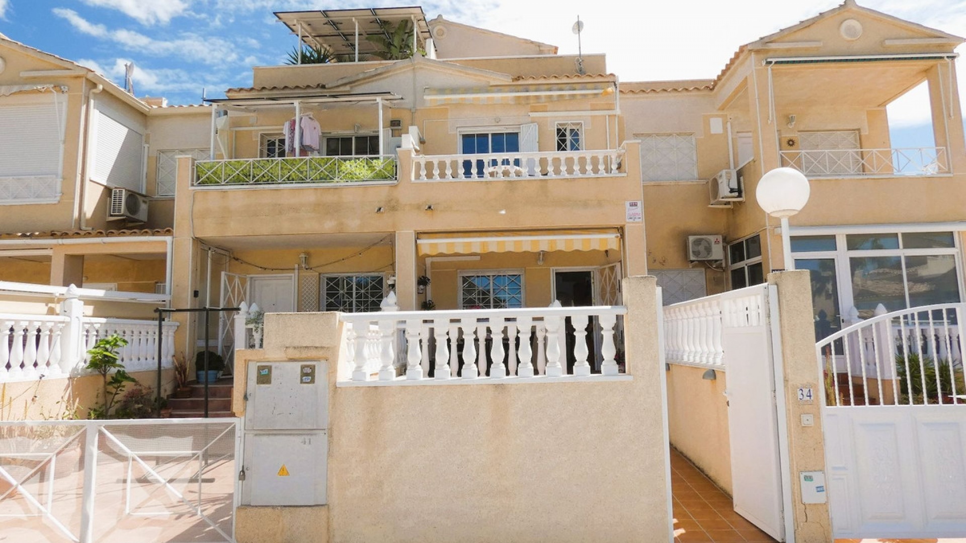 Resale - Townhouse - Torrevieja - Torrevieja Centro