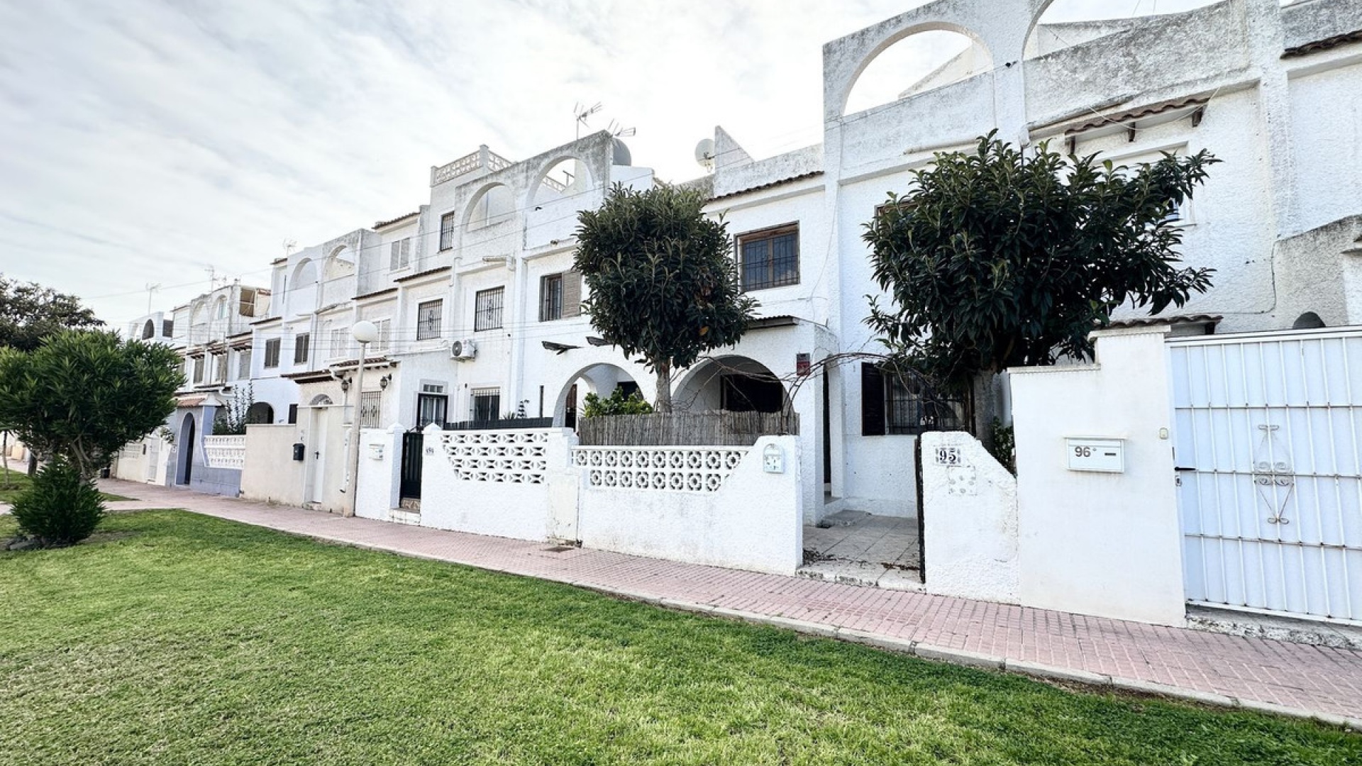 Resale - Townhouse - Torrevieja - Torrevieja Centro