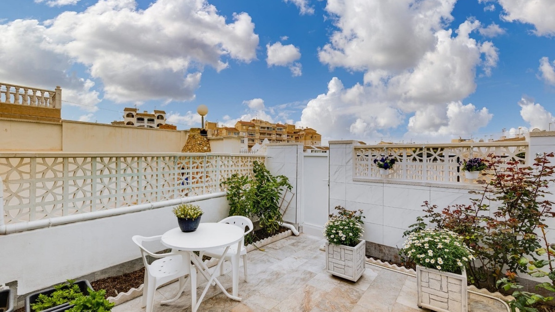 Resale - Townhouse - Torrevieja - Torrevieja Centro