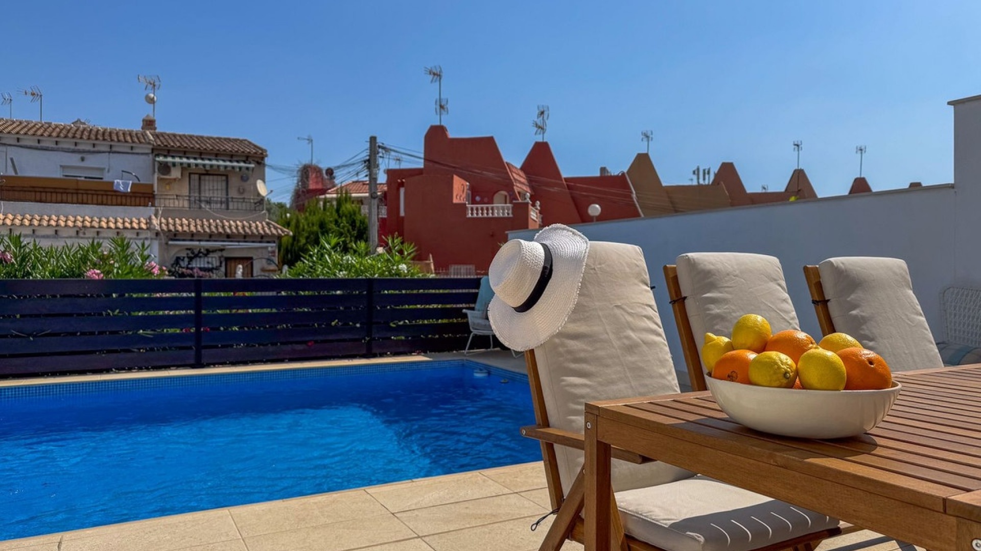 Resale - Townhouse - Torrevieja - Torrevieja Centro