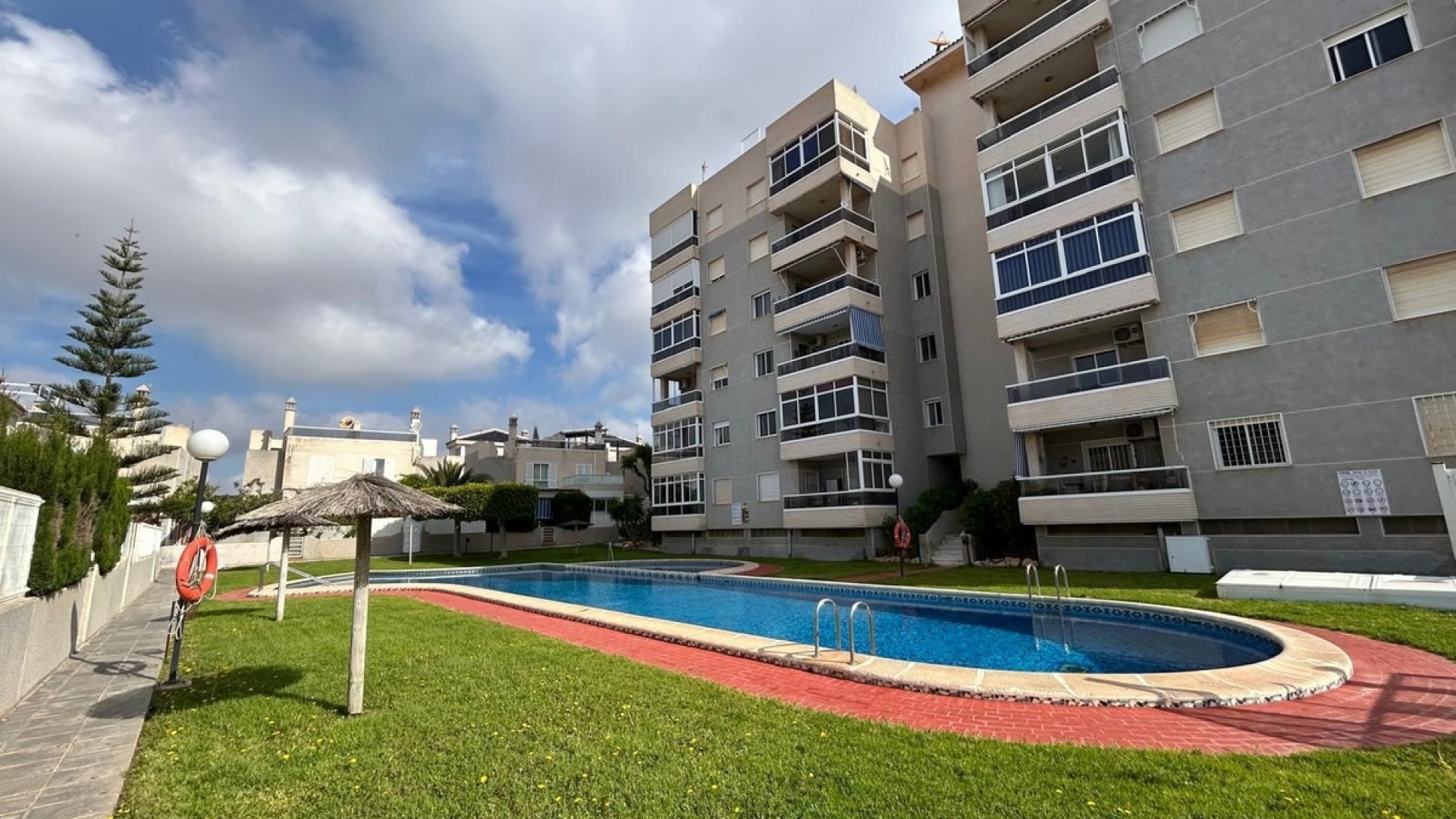 Resale - Townhouse - Torrevieja - Torrevieja Centro