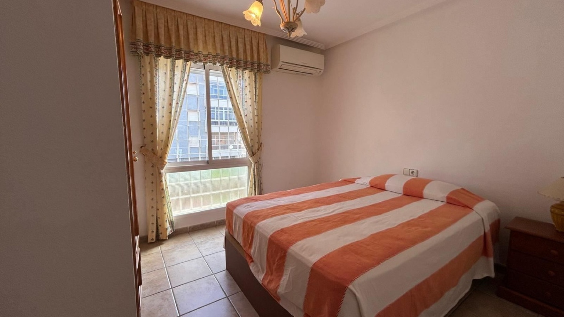 Resale - Townhouse - Torrevieja - Torrevieja Centro