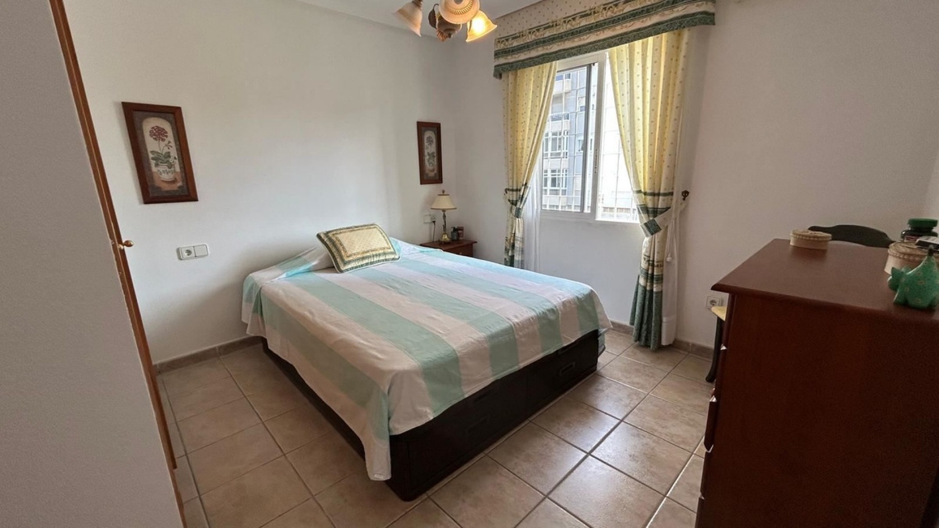 Resale - Townhouse - Torrevieja - Torrevieja Centro