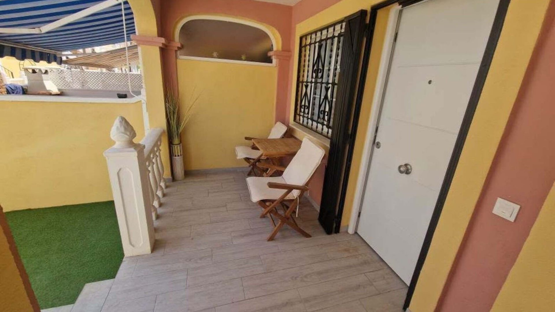 Resale - Townhouse - Torrevieja - Torrevieja Centro