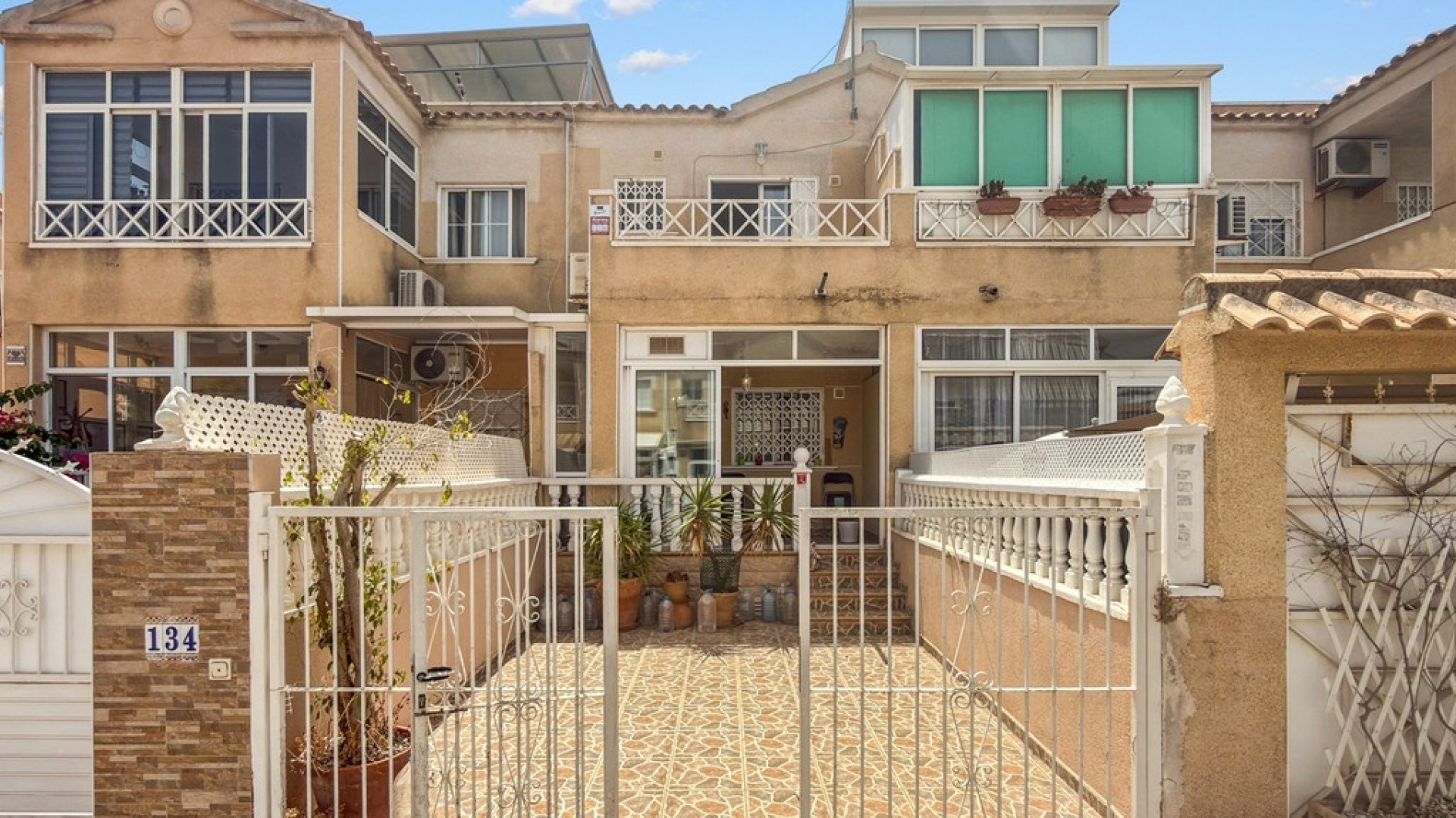 Resale - Townhouse - Torrevieja - Torrevieja Centro