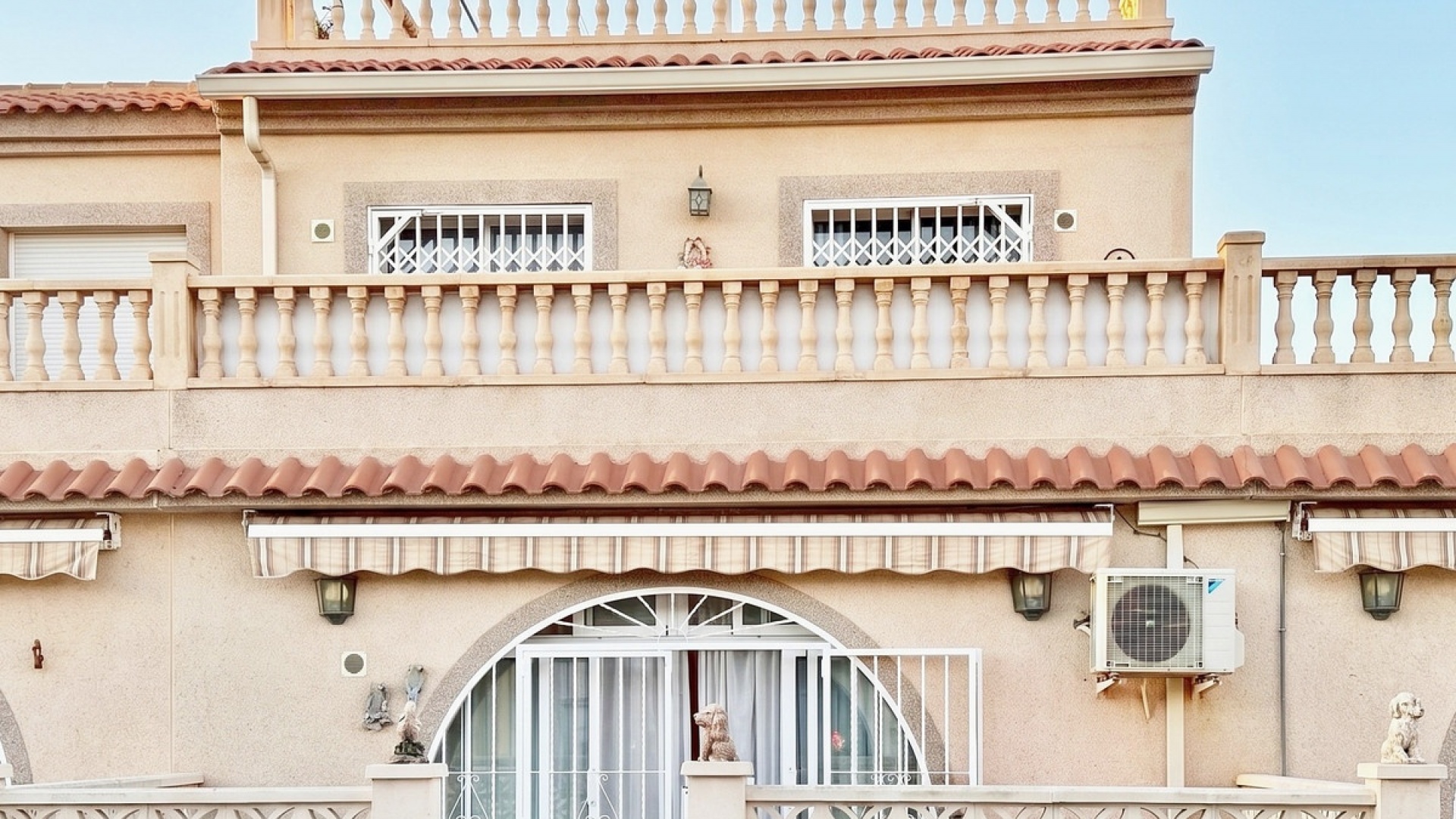 Resale - Townhouse - Torrevieja - Torrevieja Centro