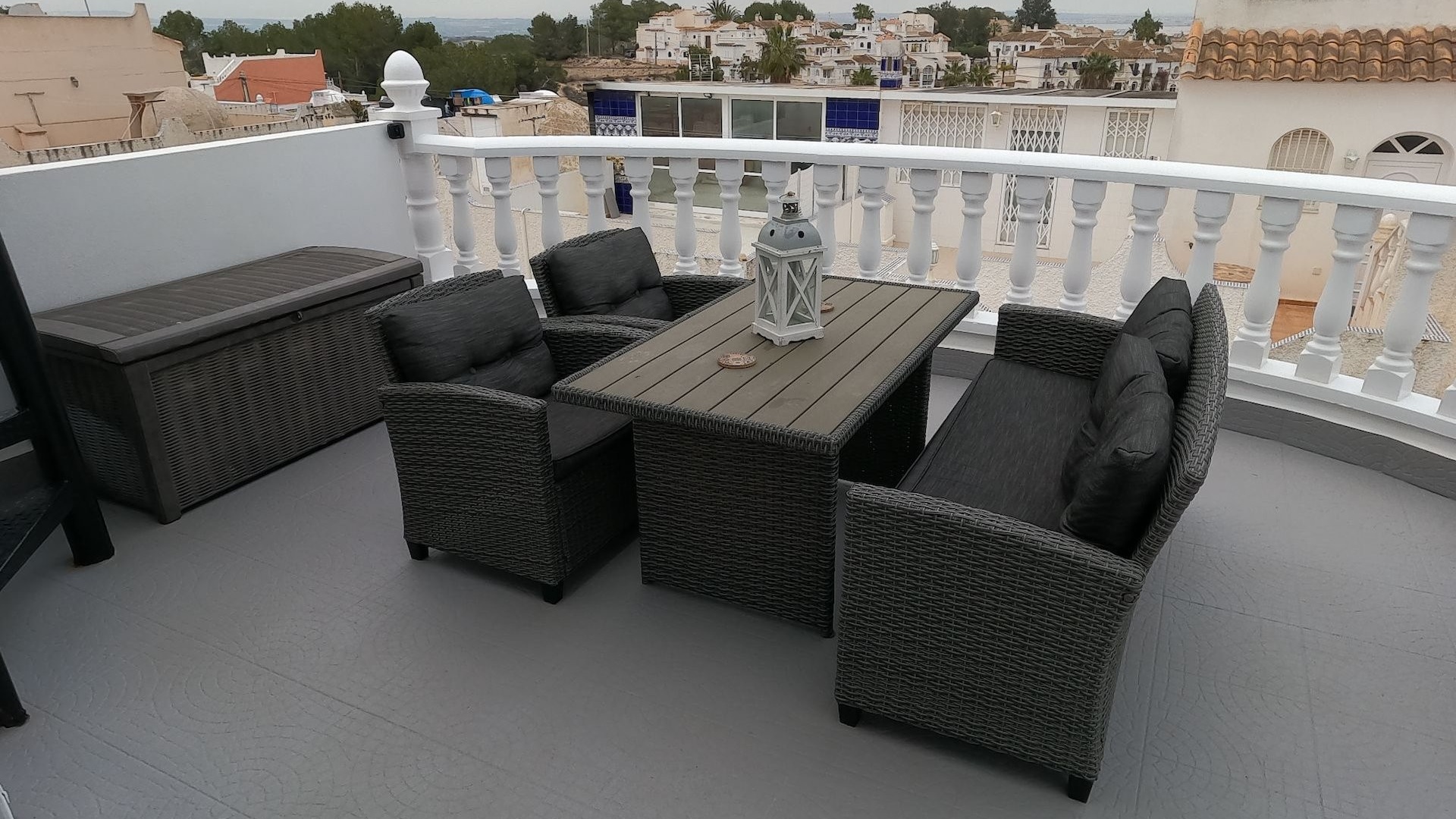 Resale - Townhouse - Villamartin - blue lagoon