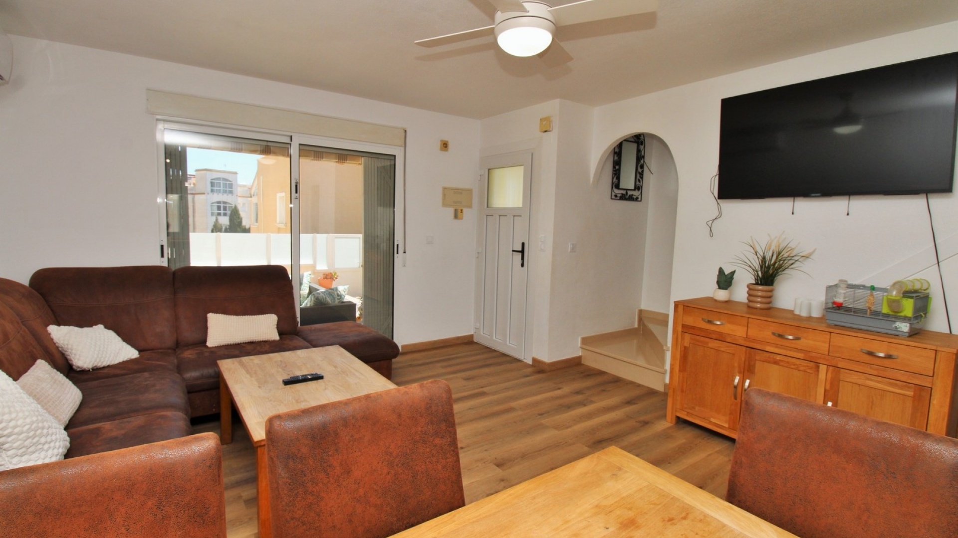 Resale - Townhouse - Villamartin - blue lagoon