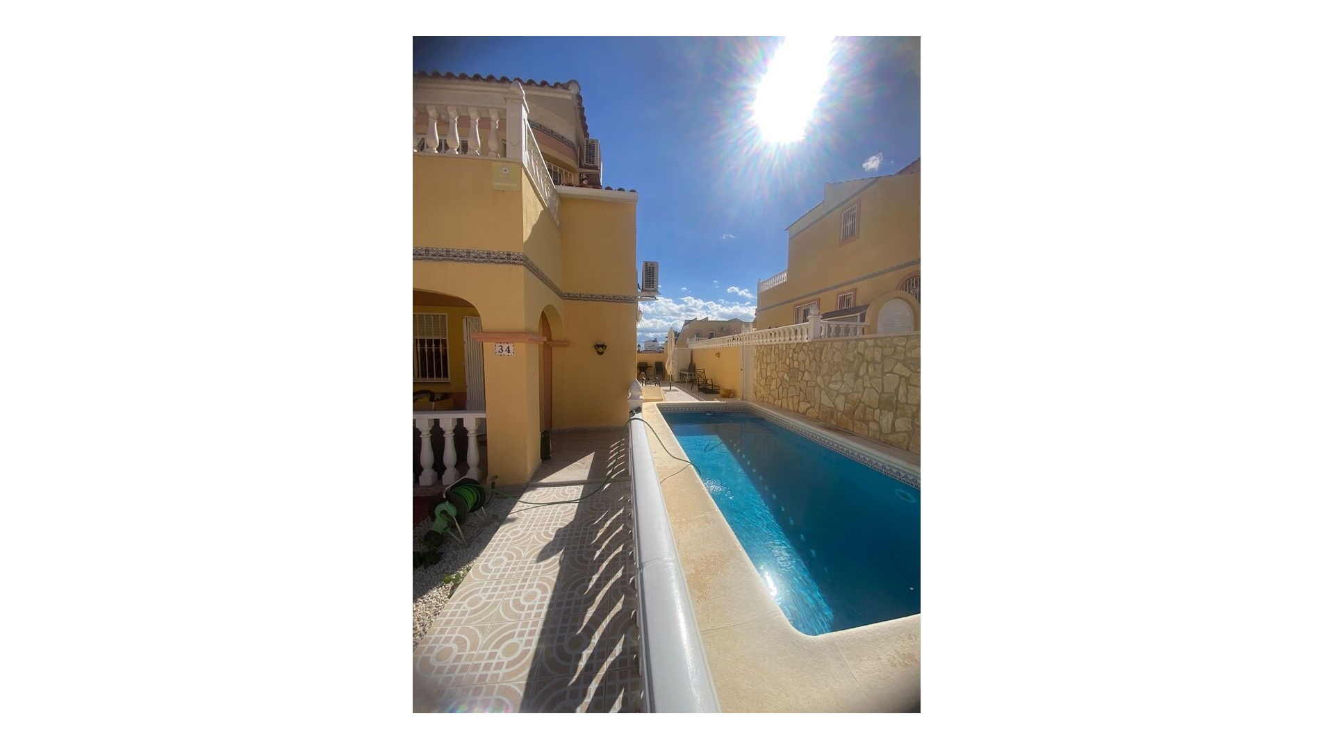 Resale - Townhouse - Villamartin - bosque de las lomas