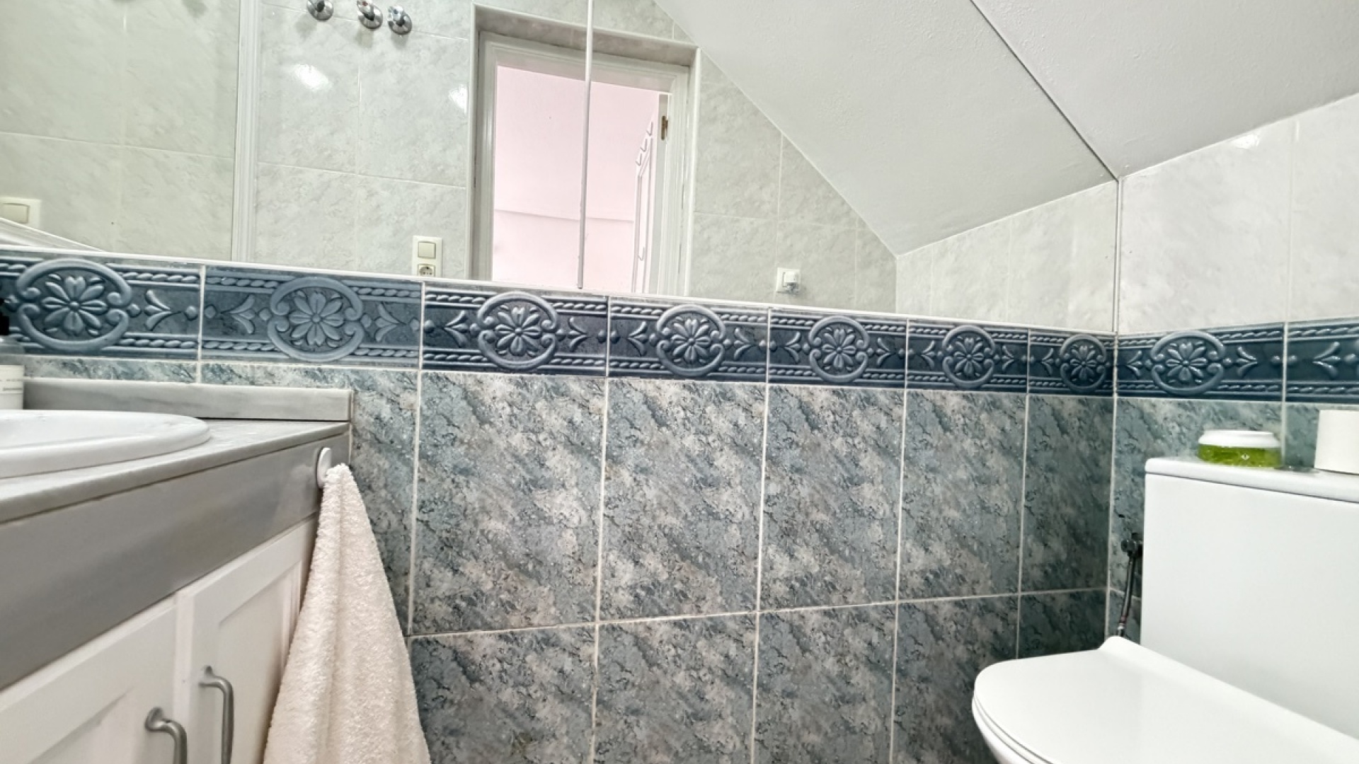 Resale - Townhouse - Villamartin - bosque de las lomas