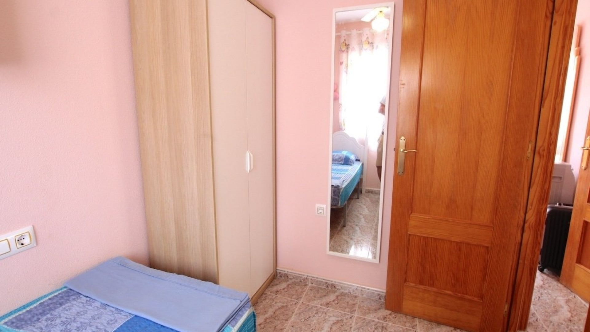 Resale - Townhouse - Villamartin - bosque de las lomas