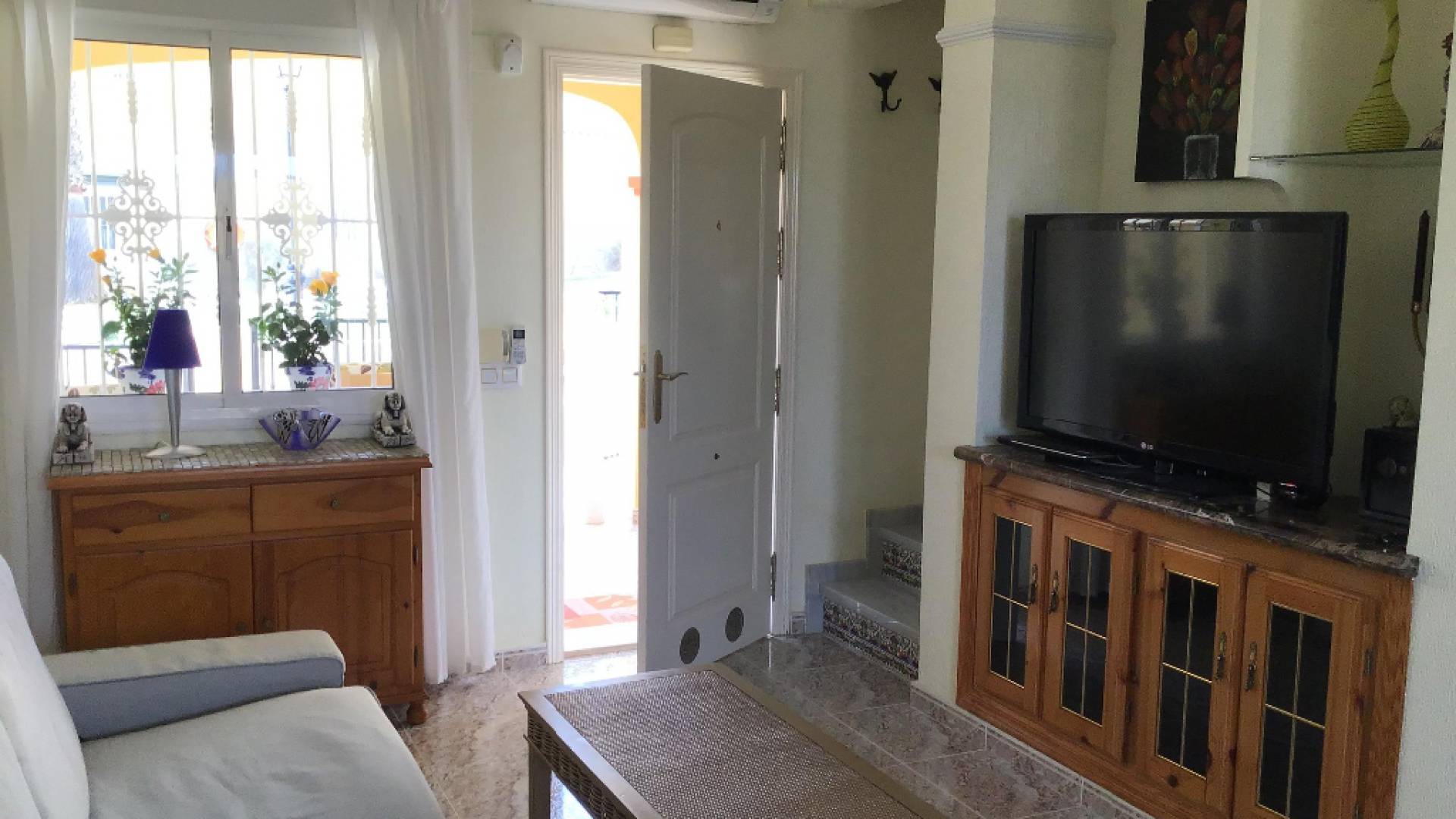 Resale - Townhouse - Villamartin - colinas del presidente