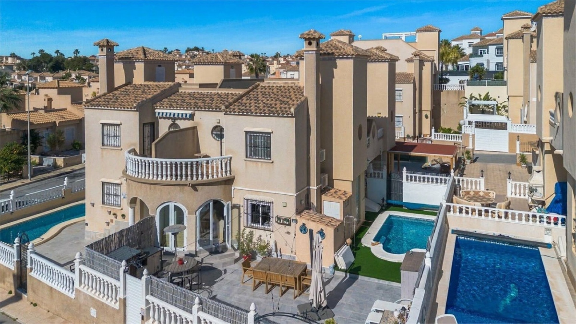 Resale - Townhouse - Villamartin - Costa Blanca South