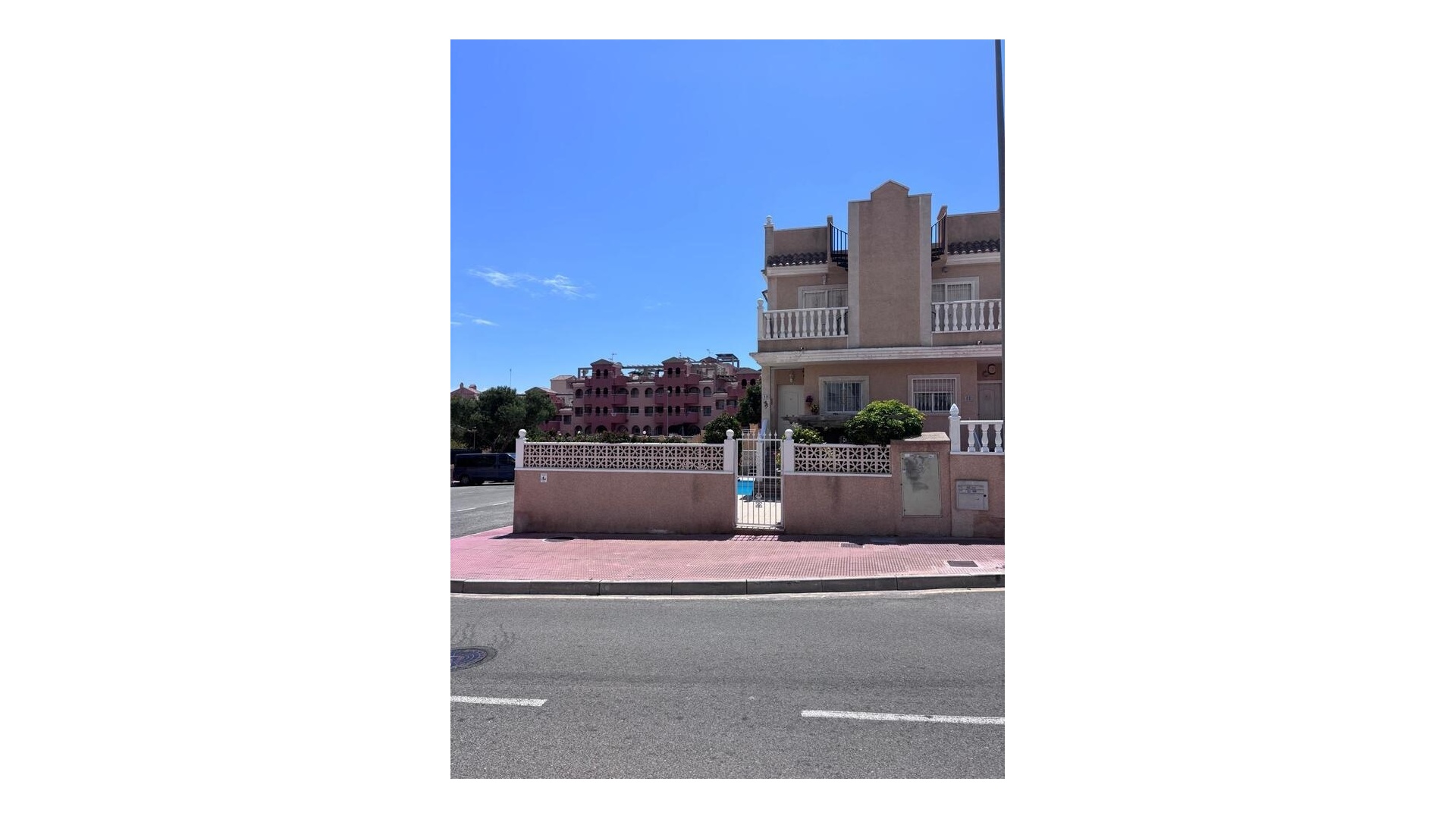 Resale - Townhouse - Villamartin - costa dorada