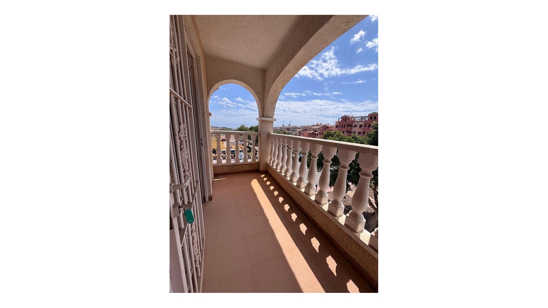 Resale - Townhouse - Villamartin - costa dorada