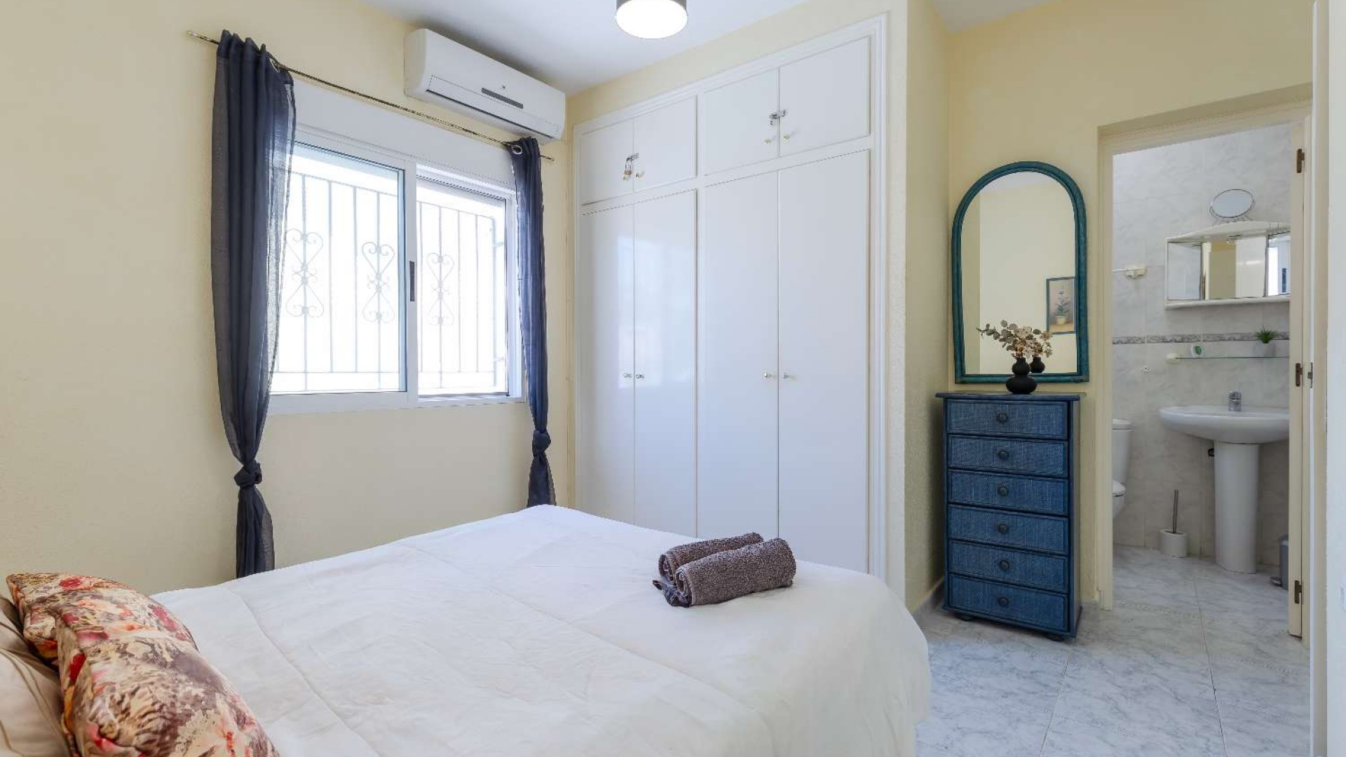 Resale - Townhouse - Villamartin - El Galan